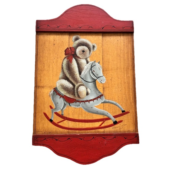 Marie Sollom Other - MARIE SOLLOM 1989 VINTAGE FOLK ART TEDDY BEAR ON ROCKING CHAIR ON WOOD ART ARTSY
